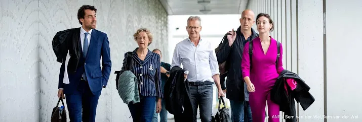 advocaat onderste steen moet boven over schaduwoperatie