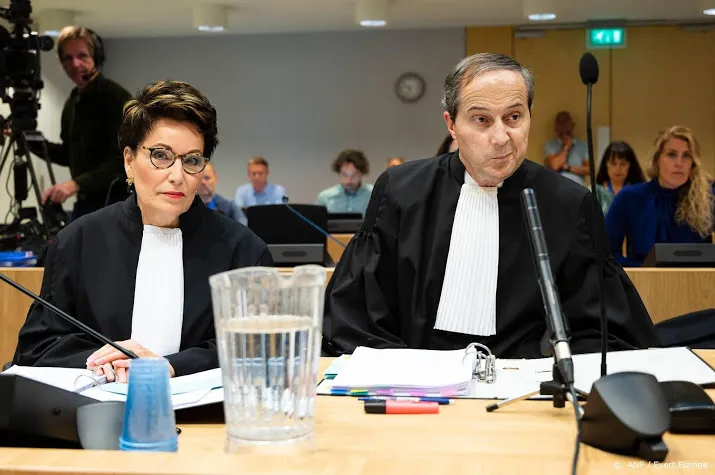 advocaat vraagt weer aanhouding zaak wilders