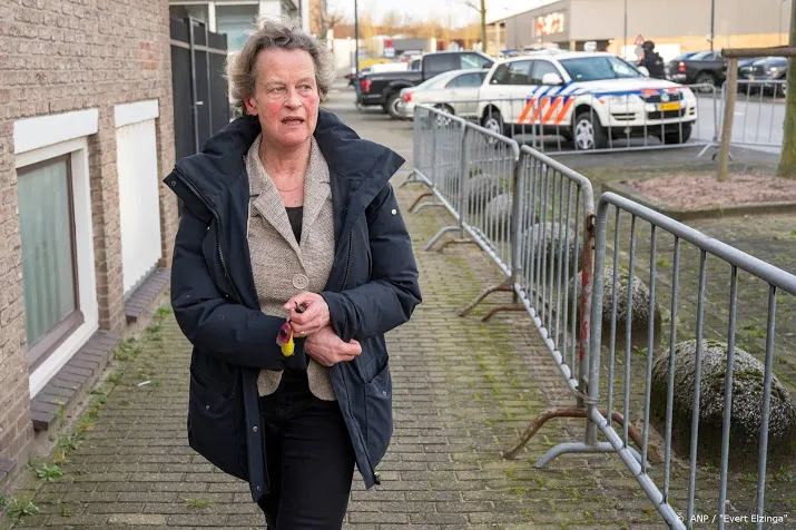 advocaten blijven uit protest weg bij marengo proces