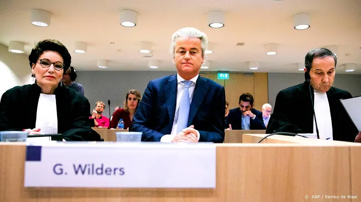 advocaten wilders hervatten pleidooi