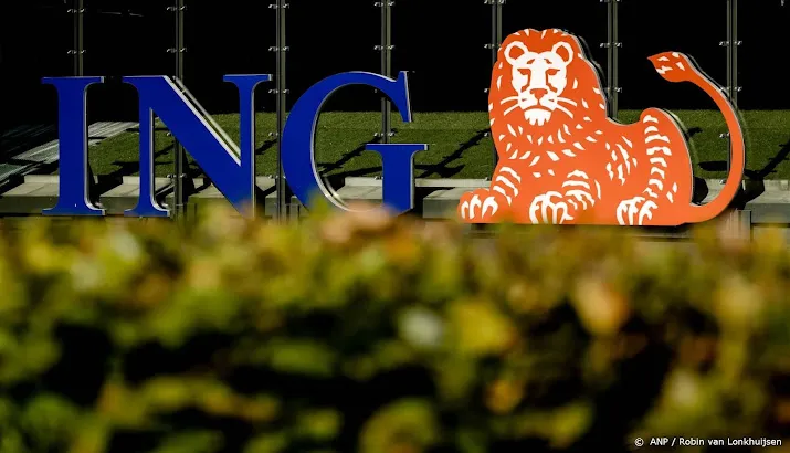 aegon en ing aan kop in aex ook blik op shell