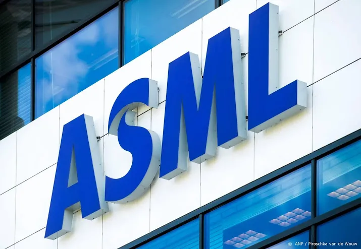 aex begint in het groen