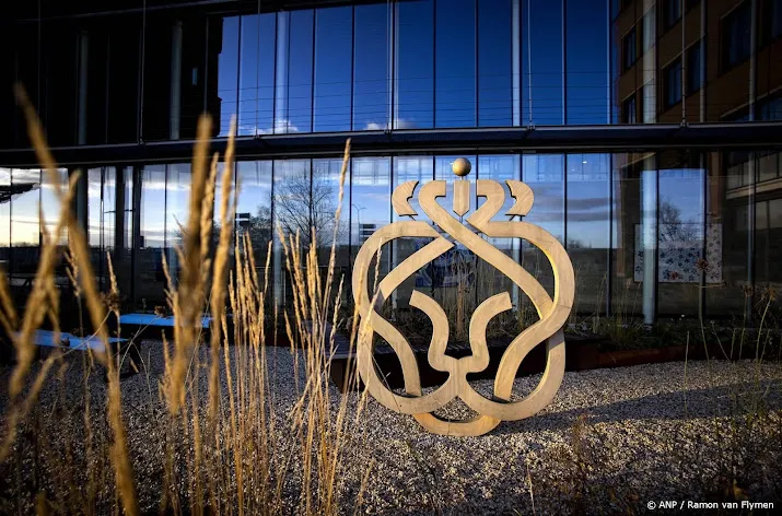 aex vindt weg omhoog ahold omlaag na verkoopadvies