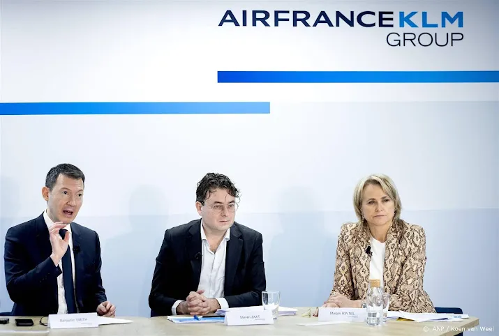 air france klm bij zeldzame winnaars op somber gestemd damrak