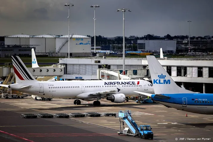 air france klm hard onderuit op terughoudend damrak