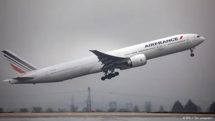 air france neemt temperatuur op van passagiers