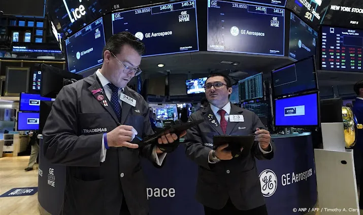 airbnb en chipbedrijf arm zakken op wall street na cijfers