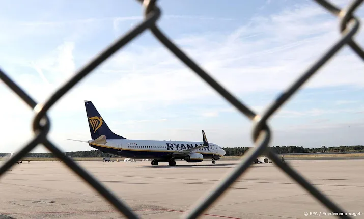 airport weeze regionale vliegvelden gewilder door drukte schiphol