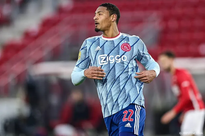 ajax definitief zonder recordaankoop haller in europa league
