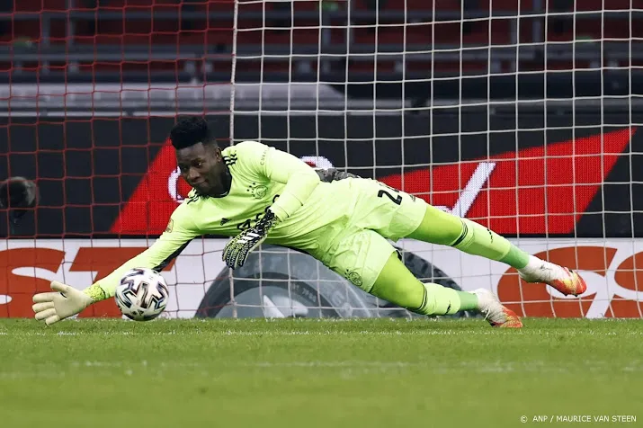 ajax doelman onana voor jaar geschorst vanwege dopingovertreding