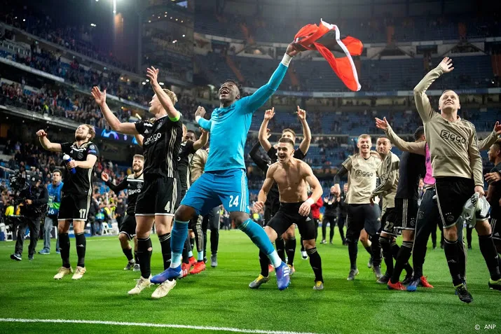 ajax shirts niet aan te slepen in webshop