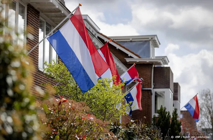 al meer dan duizend bloemen digitaal bij monumenten gelegd