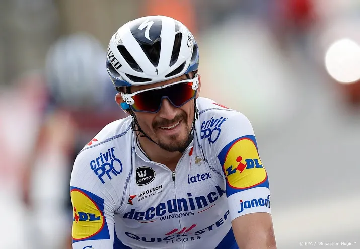 alaphilippe en bennett tourtroeven deceuninck quick step
