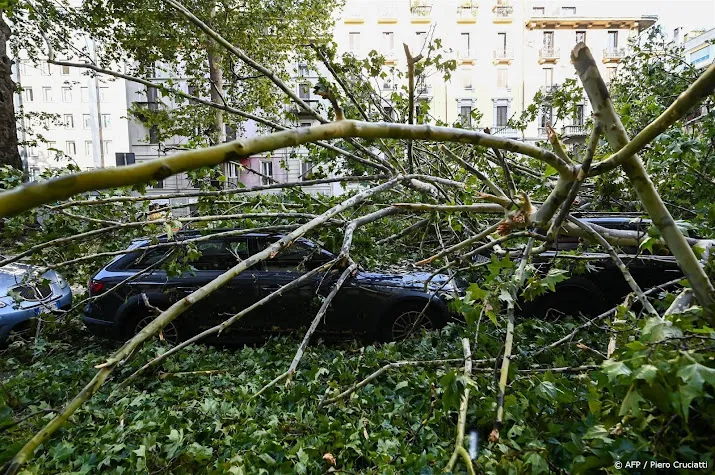 alarmcentrales extreem veel meldingen na noodweer italie