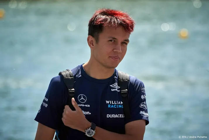 albon mag ziekenhuis na blindedarmoperatie dinsdag verlaten
