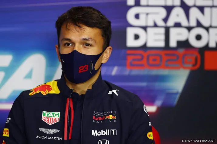 albon moet zich komende gps bewijzen bij red bull