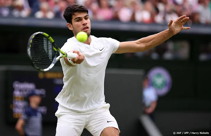 alcaraz verslaat stugge humbert en is kwartfinalist op wimbledon