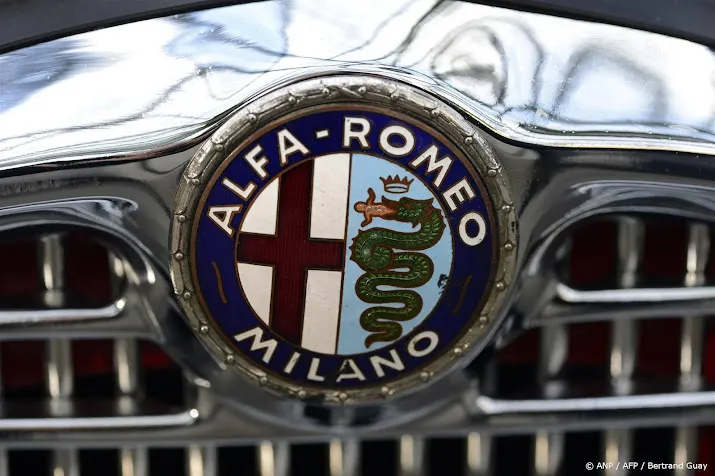 alfa romeo verandert naam poolse milano na kritiek regering