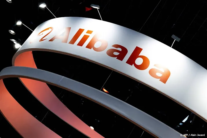 alibaba zet beurs in hongkong op winst na boete