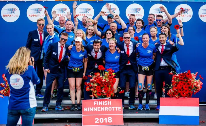 alle roparun teams aangekomen in rotterdam