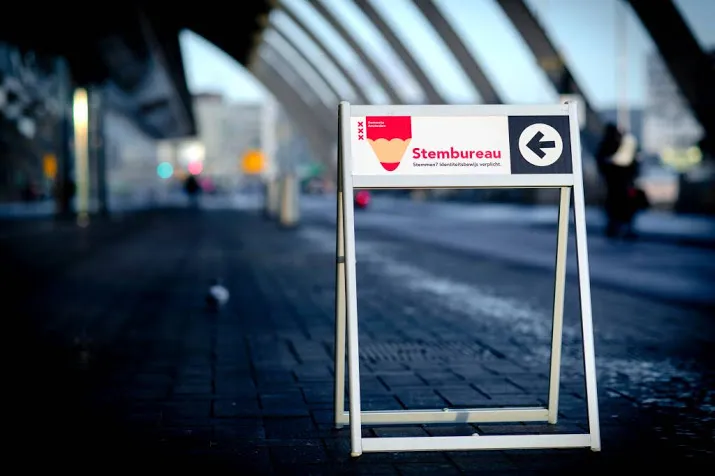 alle stembureaus open