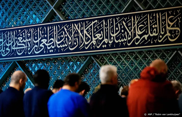 alle turkse moskeeen blijven dicht tot 6 april