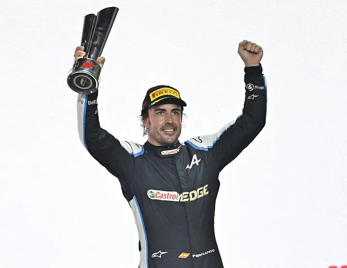 alonso na zeven jaar eindelijk weer eens op podium formule 1