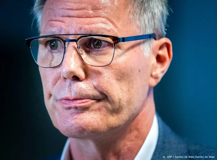 alternatieve troonrede fnv hoger minimumloon en vaste banen
