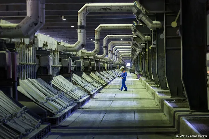 aluminiumfabriek aldel legt productie stil