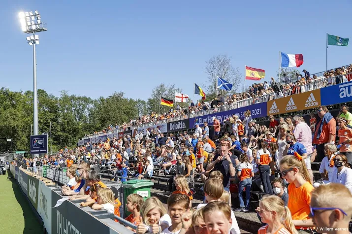 amateurs kunnen weer sportwedstrijden spelen publiek op 15 meter