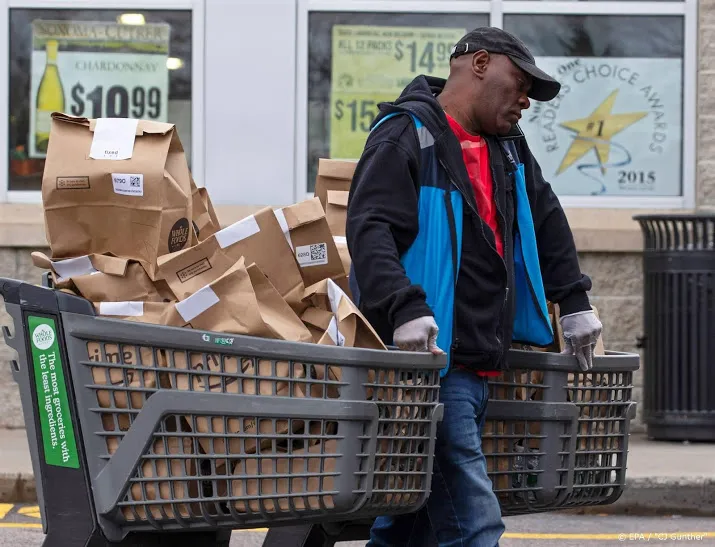 amazon wil tienduizenden medewerkers extra aannemen