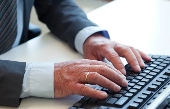 ambtenaren digitalisering overheid stokt