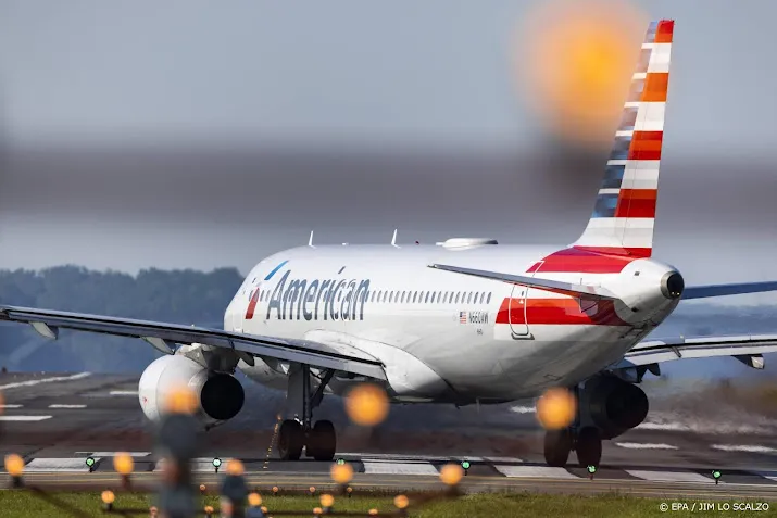 american airlines waarschuwt voor brandstoftekort