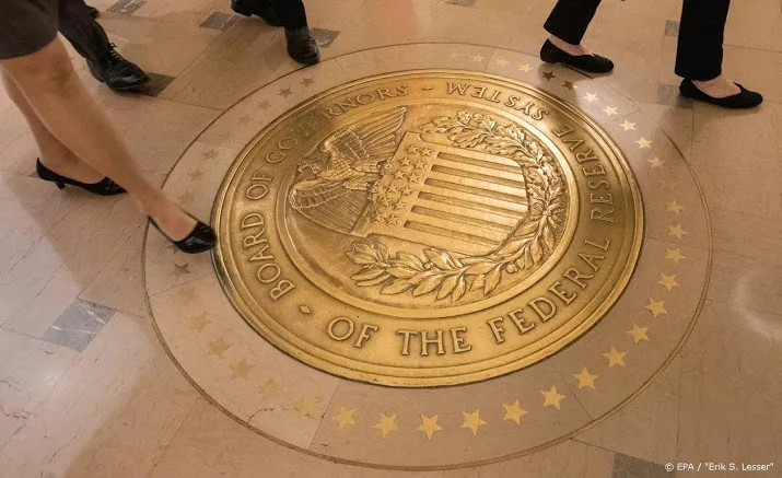 amerikaanse fed pompt biljoenen in financieel systeem