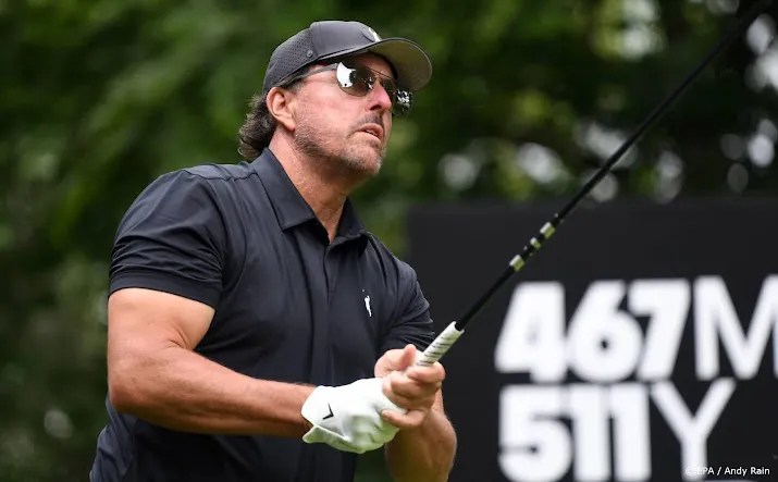 amerikaanse pga schorst zeventien dissidente golfers