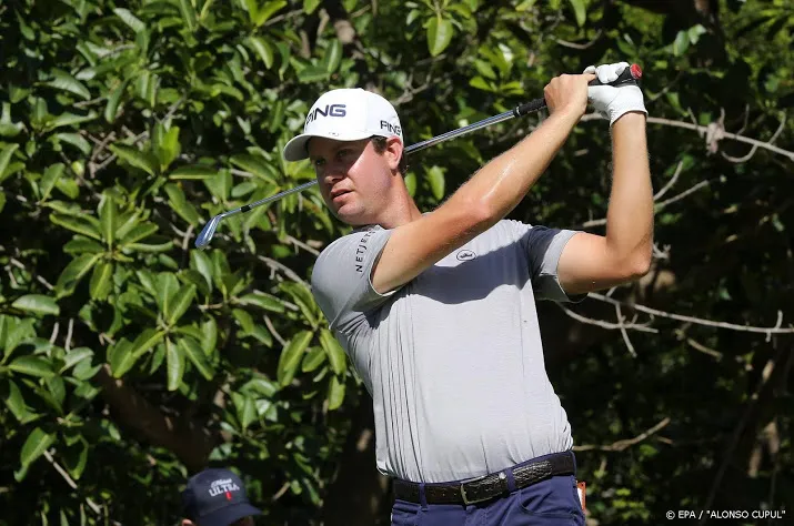 amerikaanse pga tour meldt vijfde besmette golfer