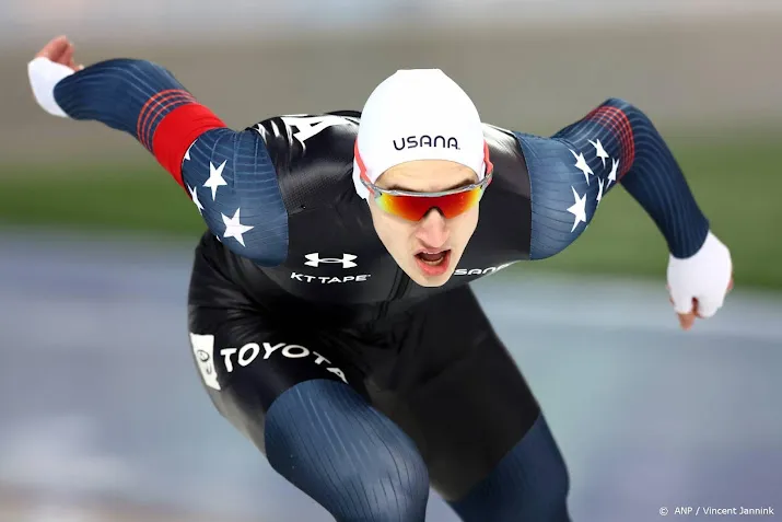 amerikaanse schaatser stolz 18 wint 1500 meter in baanrecord