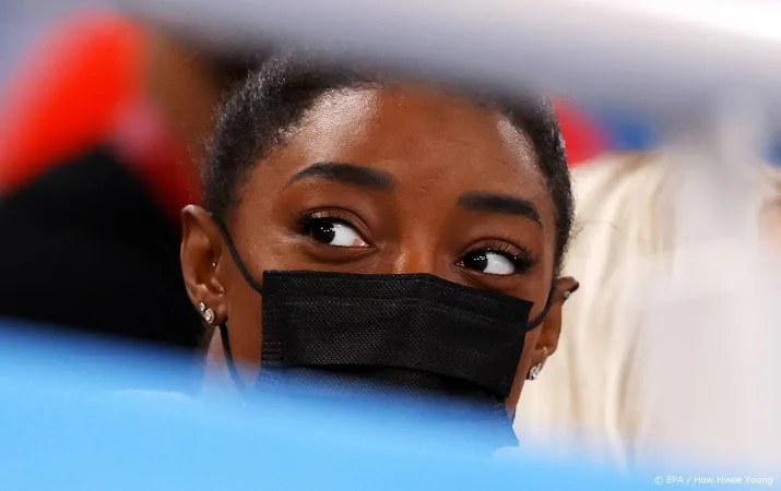 amerikaanse turnster biles doet wel mee aan finale op balk