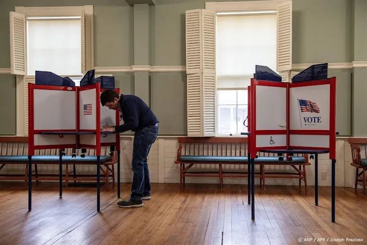 amerikanen stemmen in amsterdam voor voorverkiezingen democraten