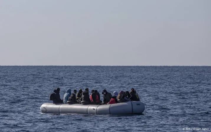 amnesty aan griekenland trek aanklacht tegen reddingswerkers in