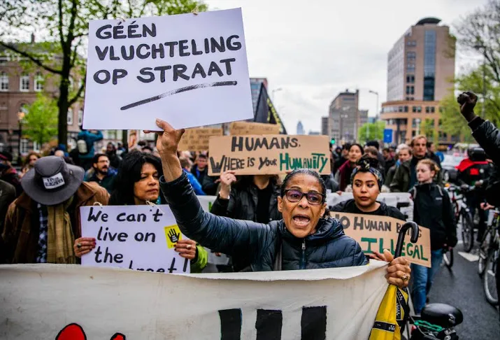 amsterdam blijft statushouders voorrang geven