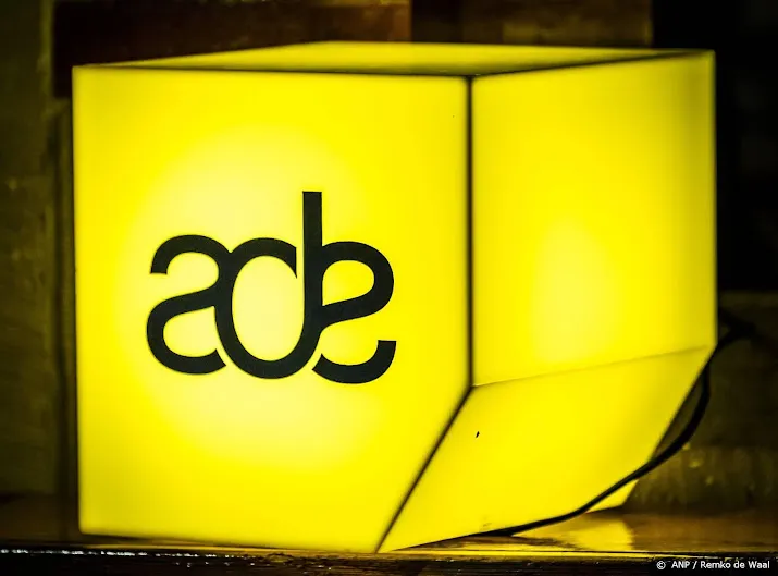 amsterdam dance event gaat weer door maar niet zoals vanouds