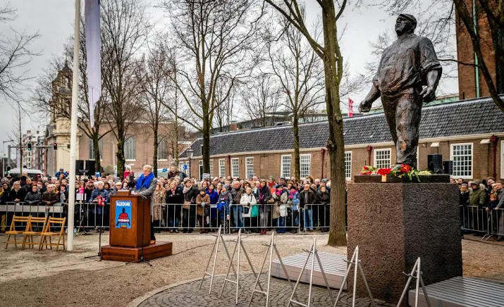 amsterdam herdenkt februaristaking