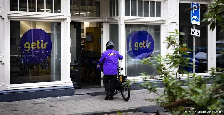 amsterdam legt voor het eerst dwangsom op aan flitsbezorger