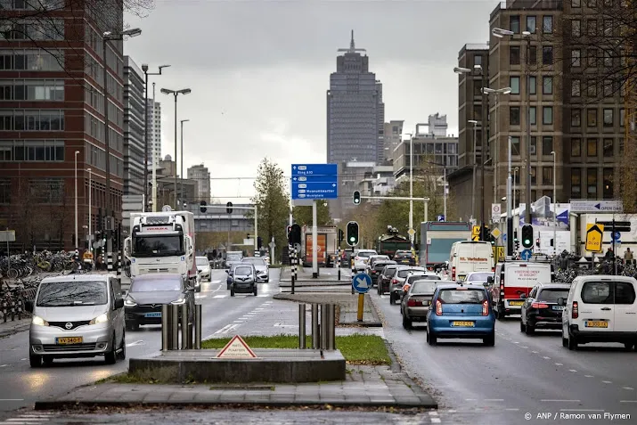 amsterdam maakt zich klaar voor 30 kilometer per uur