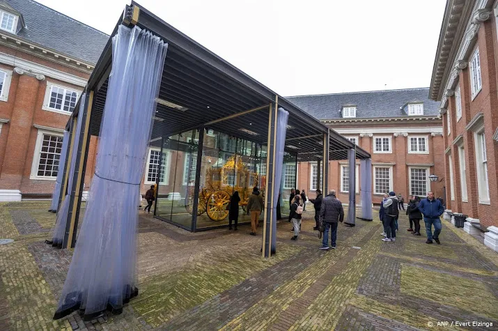 amsterdam museum gelast opening in hermitage af om oorlog