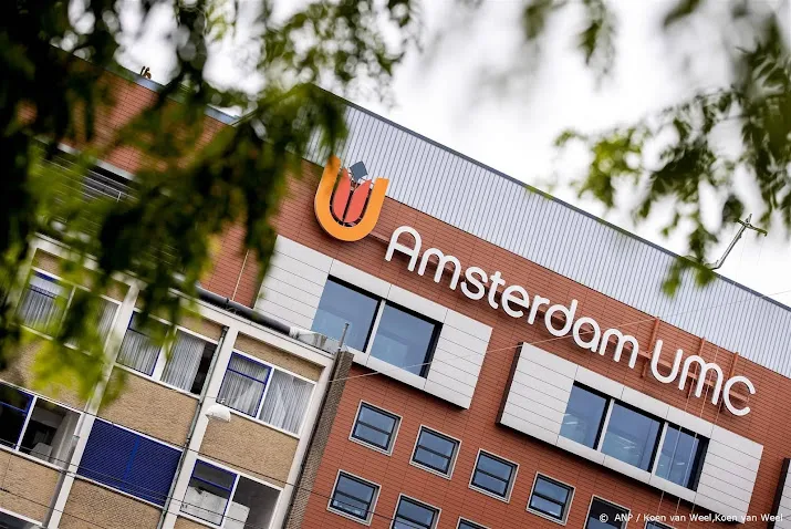 amsterdam umc een op drie vrouwen houdt klachten na keizersnede