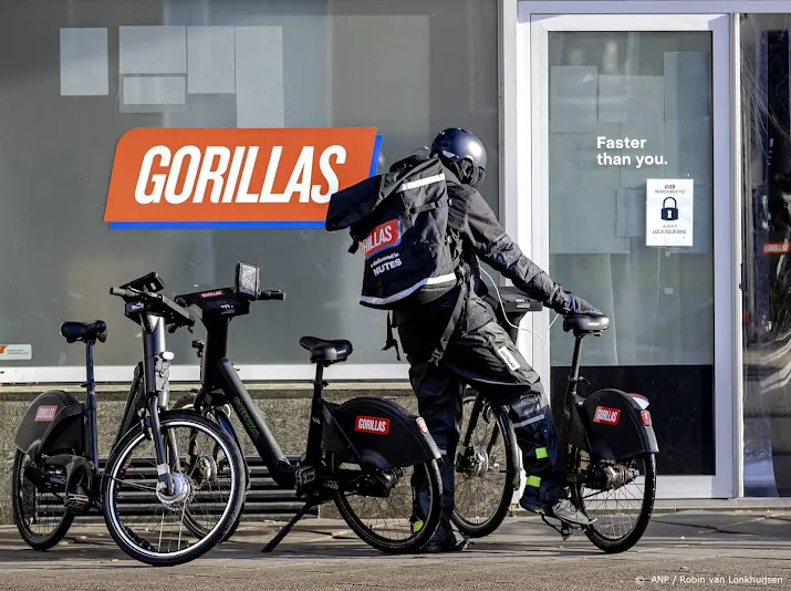 amsterdam wil drie vestigingen voor flitsbezorging sluiten