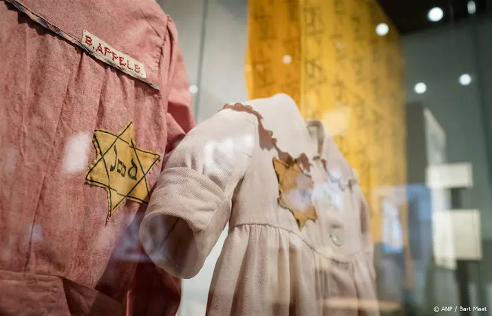 amsterdamse raadsleden in mei naar nationaal holocaustmuseum