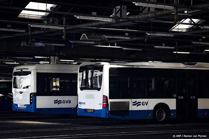 amsterdamse vervoerder gvb stopt met x als communicatiekanaal